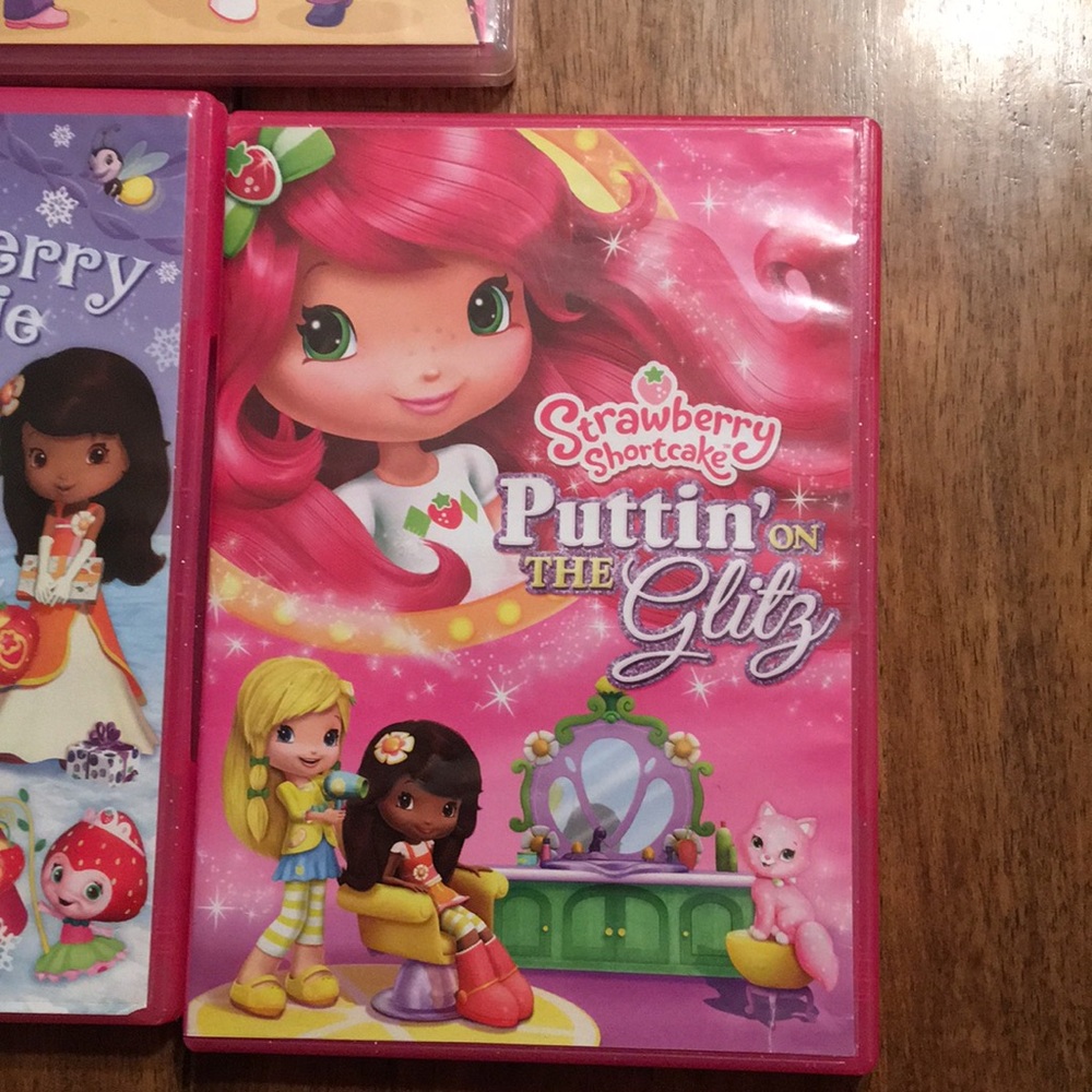 Children’s DVDs Bundle - Picture 4 of 4